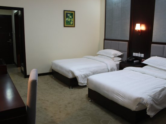 Hongfu Lake Kanas Resort